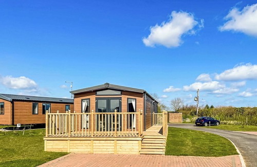 Tunstall Ski Chalet | 1 bedroom accommodation in Tunstall, Nr Hull