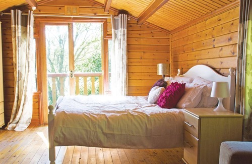 Caerwys Cabin | 1 bedroom accommodation in Caerwys, Flintshire