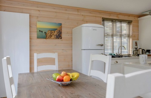 Ryde Ski Chalet | 1 bedroom accommodation in Wootton Bridge, Nr Cowes