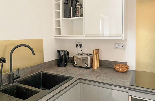 New Forest District Cottage | 1 bedroom accommodation in Fordingbridge, near Ringwood