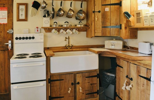 Elmsted Cottage | 1 bedroom accommodation in Stelling Minnis, near Canterbury