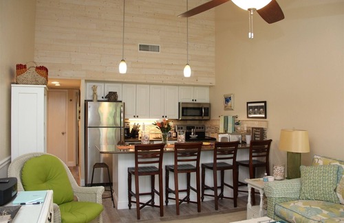 Shell Harbor Condo | 1 bedroom accommodation in Sanibel