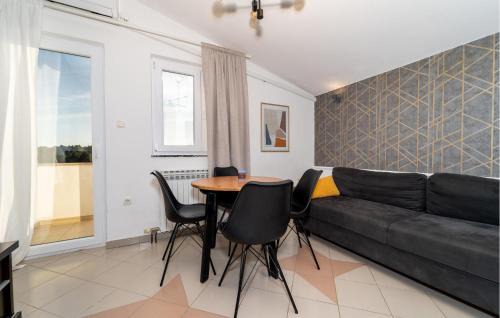 Obrovac Apartment | 1 Bedroom Amazing Apartment In Krusevo
