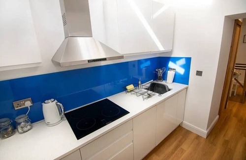 Penarth Apartment | 1-Bedroom Apartment by the sea