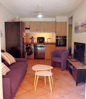 Sanary-sur-Mer Apartment | 1-bedroom apartment near the beach