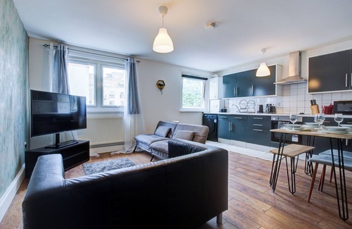 Tower Hamlets Apartment | 1 bedroom apartment in Mile End