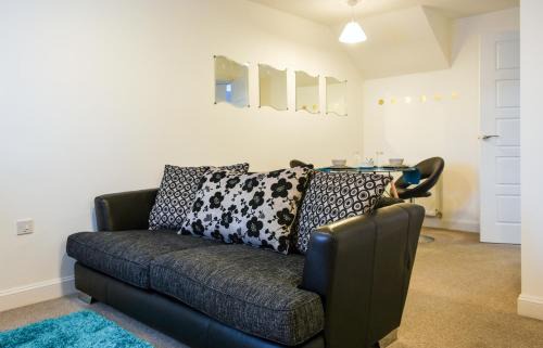Warwick Apartment | 1 Bedroom Apartment Leamington Spa Hosted By Golden Key