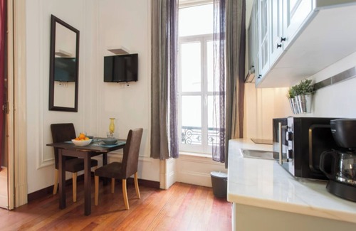 Mouraria Apartment | 1 Bedroom Apartment Located in the Heart of Lisbon City