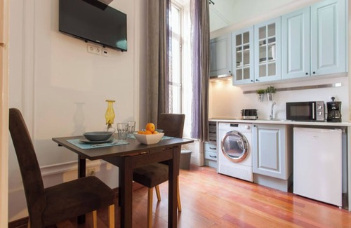Mouraria Apartment | 1 Bedroom Apartment Located in the Heart of Lisbon City