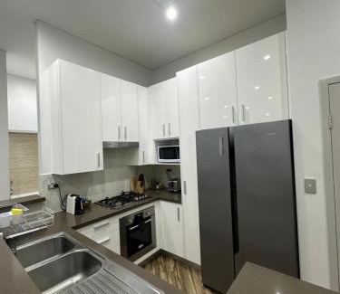 Ultimo Apartment | 1 Bedroom Apartment Ultimo with Pool and Gym Access