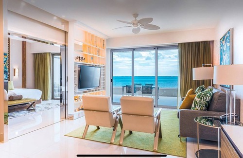 Puerto Juarez Resort | 1 bedroom available at Garza Blanca Cancun 4 Diamond beachfront paradise.