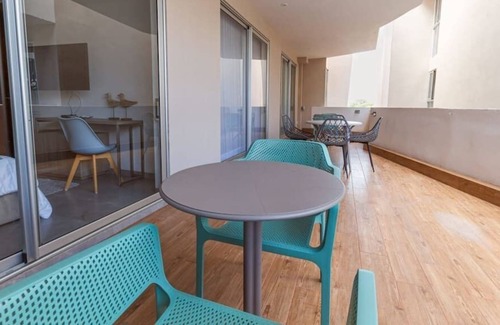 Tohoku Apartment | 1 Bedroom, best location, Rooftop pool and Gym