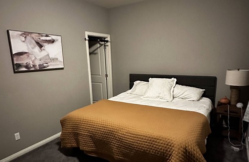 North Las Vegas Apartment | 1 Bedroom + Casita / Military Crashpad for TDY