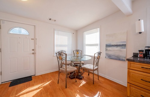 Seaside Heights Cottage | 1 bedroom Cottage, sleeps 4