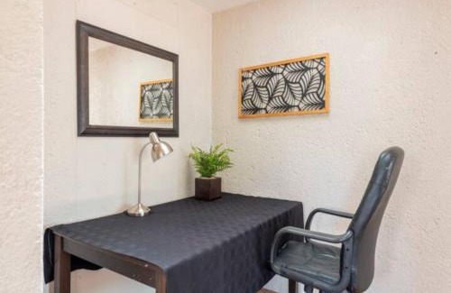 Greater Johannesburg Metropolitan Area Apartment | 1 Bedroom Cottage