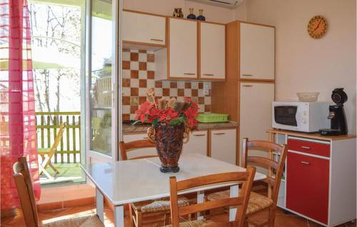 Zonza Apartment | 1 Bedroom Cozy Apartment In Zonza