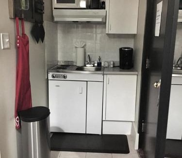 Downtown Gatineau Apartment | 1-Bedroom Cozy Suite #23 by Amazing Property Rentals