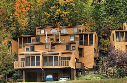 East Stroudsburg Condo | 1 Bedroom Deluxe Villa, Sleeps 6, Kitchen, at Shawnee Village Resort!