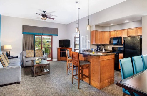 Sevierville Condo | 1 Bedroom Deluxe Condo, Pool View, Sleeps 4, Waterpark, Great Smokies Lodge!