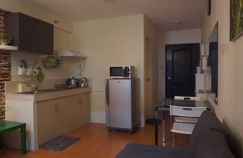 Davao Condo | 1 Bedroom Deluxe Condo at Apartelle D' Oasis