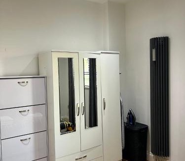 Camden Town Apartment | 1 Bedroom Flat In Central London-Camden Town Station