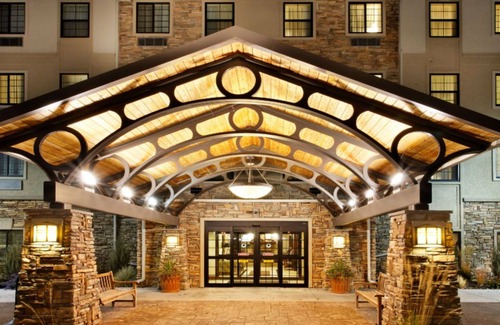 Rochester Condo | 1 Bedroom | Free Breakfast + Shared Pool & Hot Tub
