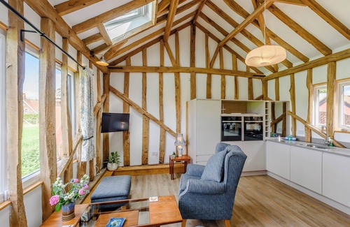 Ipswich Cottage | 1 bedroom accommodation in Raydon near Ipswich