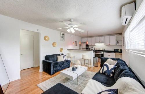 Neartown Apartment | 1 Bedroom Getaway in Houston
