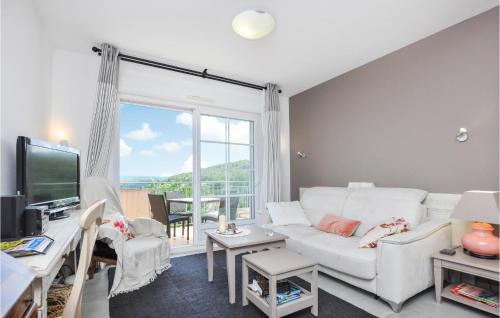 Callian Apartment | 1 Bedroom Gorgeous Apartment In Callian