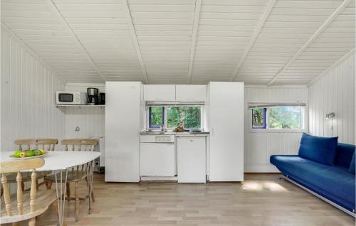 Hampen House | 1 Bedroom Gorgeous Home In Hampen
