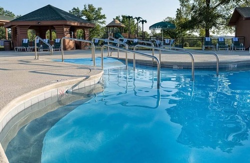 Branson Theater District Villa | 1 Bedroom Grand Villa in Westgate Branson Woods Resort-fully equipped kitchen