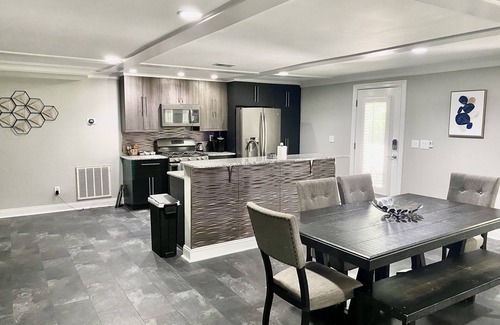Mount Mourne House | 1-bedroom guesthouse, 11 minutes to Charlotte Motor Speedway