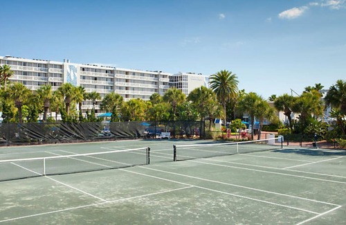 St. Pete Beach Villa | 1 Bedroom Gulf Front Condo at Tradewinds Resort