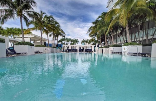 Central Beach Condo | 1 Bedroom Haven in Beautiful Oceanfront Hotel