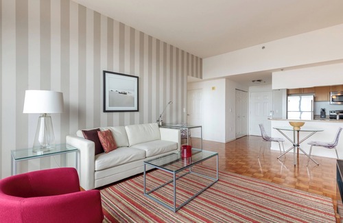 The Waterfront Apartment | 1 Bedroom in the Heart of Downtown Jersey City