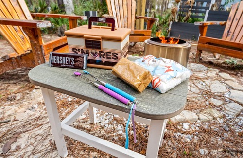 Dauphin Island Cottage | 1 Bedroom in the Pines~Dauphin Pod