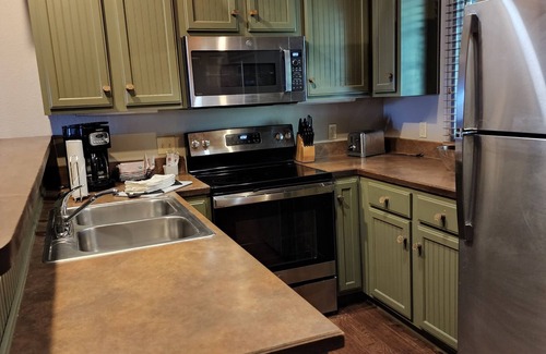 Big Cedars Villa | 1 Bedroom Lodge, WILDERNESS CLUB AT BIG CEDAR Ridgedale, MO