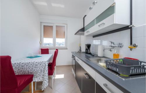 Veruda Apartment | 1 Bedroom Lovely Apartment In Pula