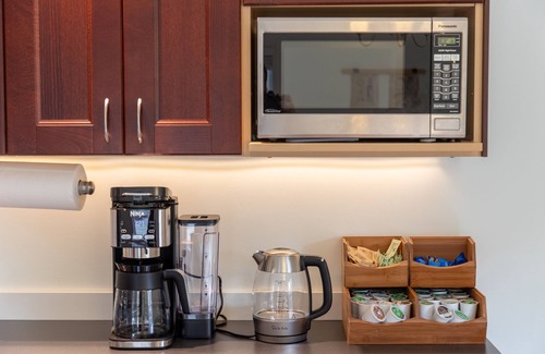 Maltby House | 1-Bedroom Maltby Home: Perfect for Work & Leisure, Close to Wine Country