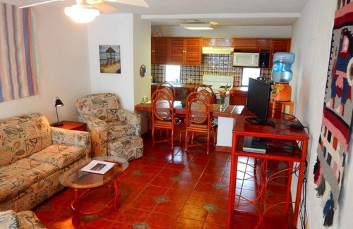 Colonia Adolfo Lopez Mateos Condo | 1-bedroom Condo Vacation Rental. Clean and Safe. High Speed WiFi