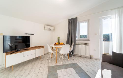 Obrovac Apartment | 1 Bedroom Nice Apartment In Krusevo