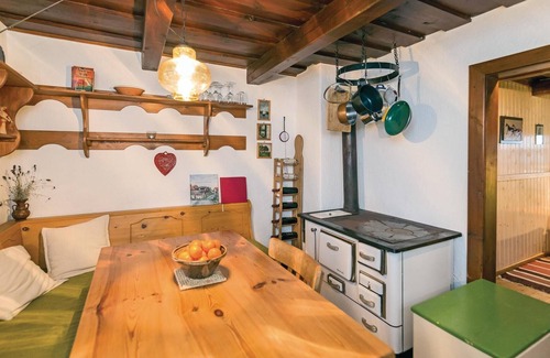 Deutsch Schuetzen-Eisenberg House | 1 bedroom nice home in Deutsch-Schützen