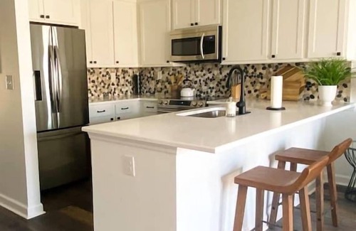 North Topsail Beach Condo | 1-Bedroom Oceanfront Villa, Topsail Island, Villa Capriani