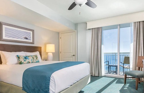 Cherry Grove Beach Resort | 1 Bedroom Oceanfront Condo at Towers on the Grove Resort