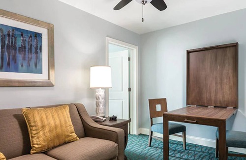 Cherry Grove Beach Resort | 1 Bedroom Oceanfront Condo at Towers on the Grove Resort