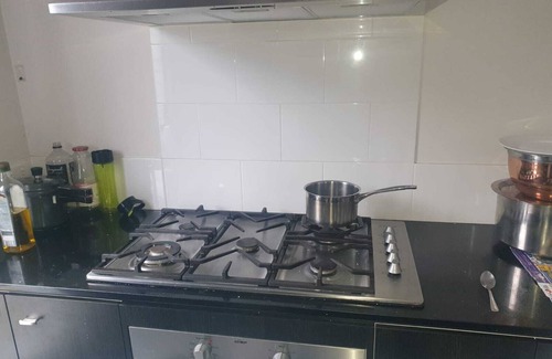 Yarrabilba House | 1 Bedroom + own shower & toilet - Yarrabilba 4207 QLD