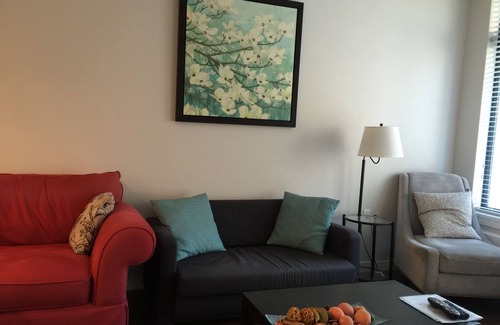 Lower Lonsdale Apartment | 1 Bedroom Perfect Location North Vancouver
