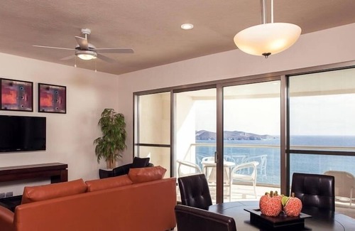 San Carlos Condo | 1 Bedroom Playa Blanca 1404 Condo by RedAwning