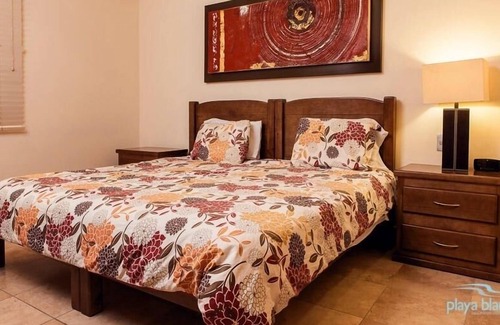San Carlos Condo | 1 Bedroom Playa Blanca 1404 Condo by RedAwning