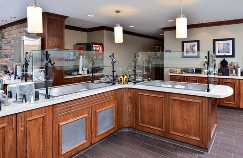 Rochester Condo | 1 Bedroom | Pool & Hot Tub. Your Next Vacation